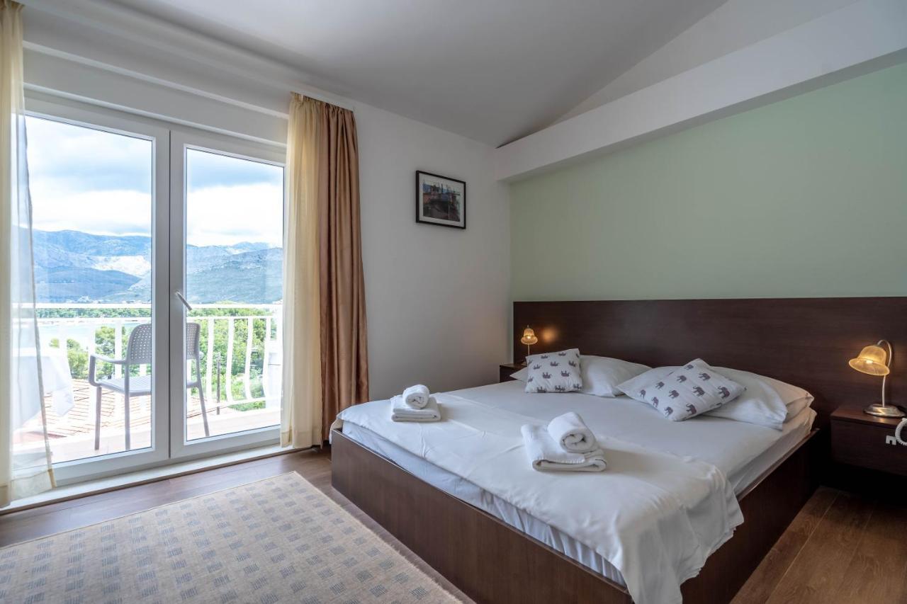 Pansion Epetium Hotel Stobreč Eksteriør billede