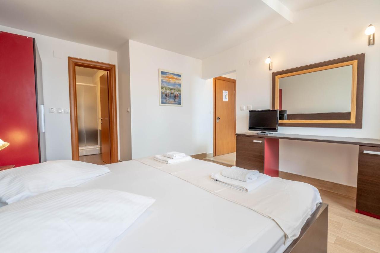 Pansion Epetium Hotel Stobreč Eksteriør billede