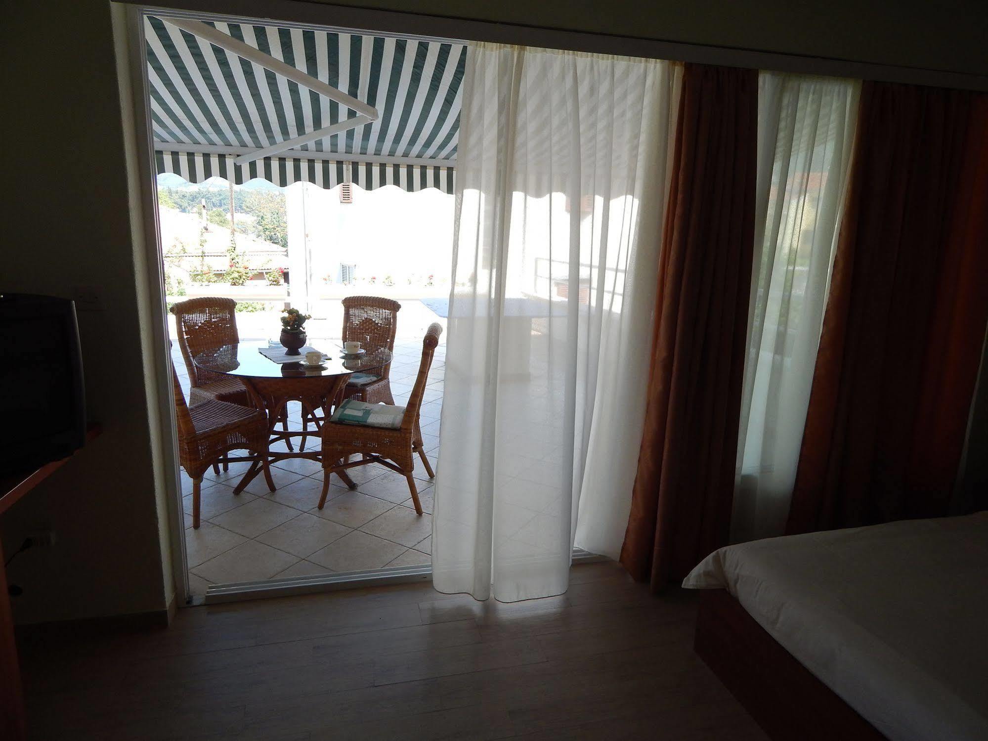 Pansion Epetium Hotel Stobreč Eksteriør billede