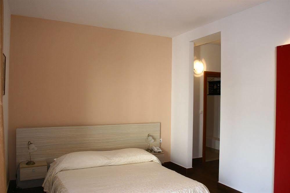 Pansion Epetium Hotel Stobreč Eksteriør billede